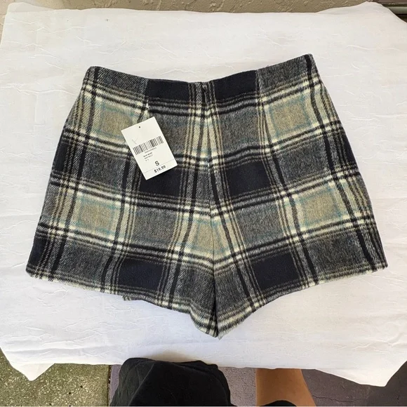Forever 21 Plaid Skort in Blue and Beige - Picture 8 of 10